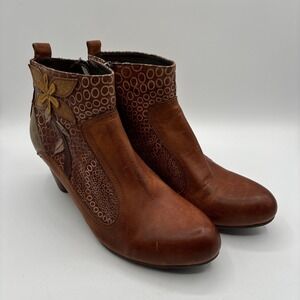 L'Artiste by Spring Step Dramatic Boots Womens 10.5 EU 42 Flower Leather Booties